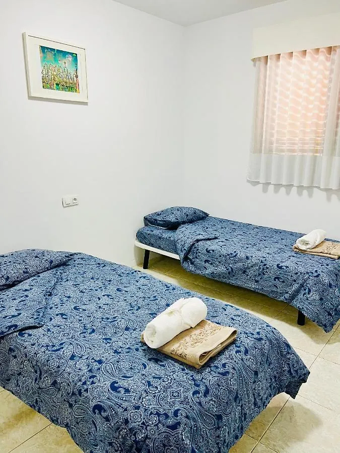 אל מדאנו Medano Sweet Home 2 Bedrooms With Wi-Fi, Pool, Beach ספרד